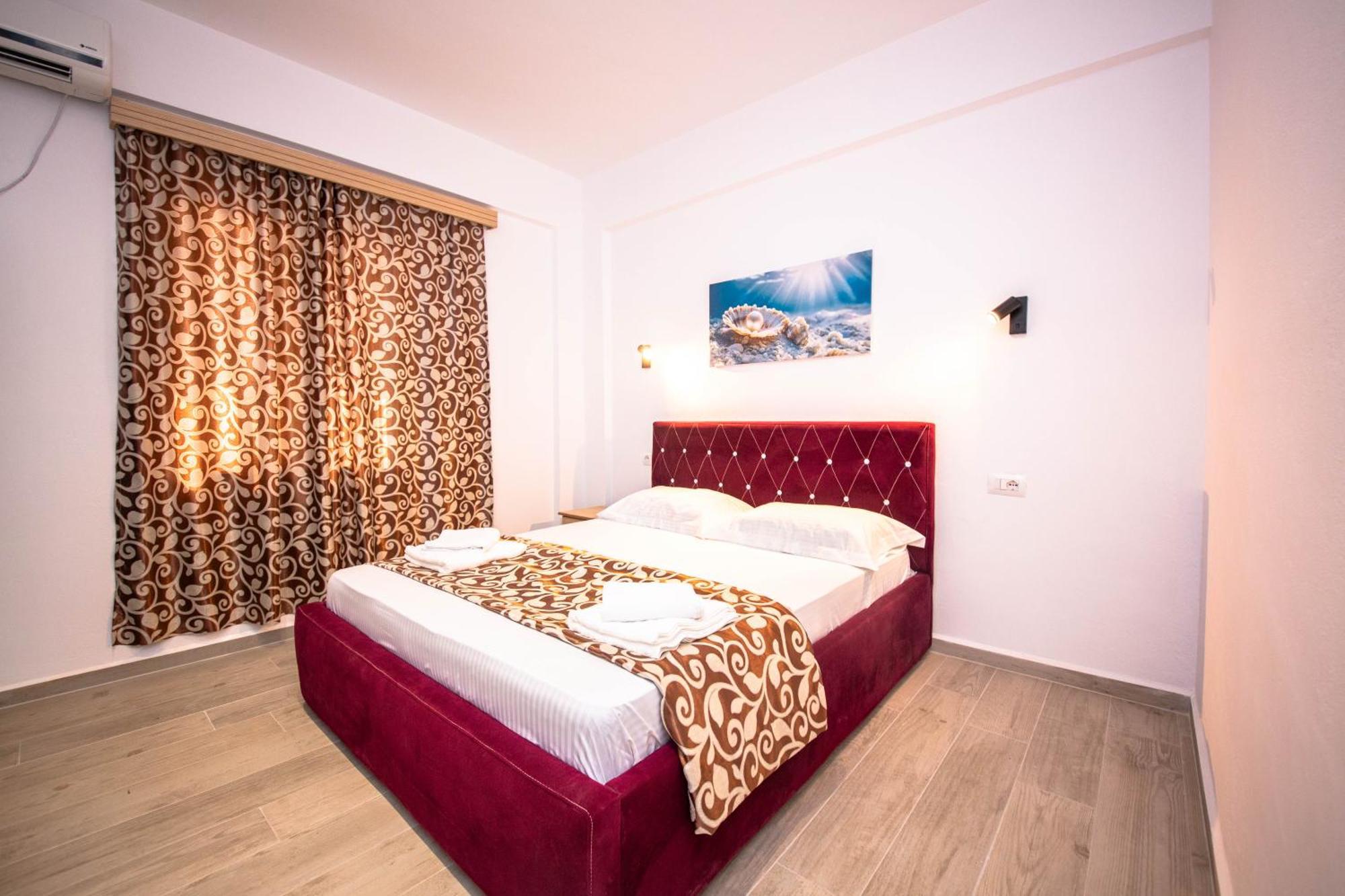 Hotel Perla كساميل المظهر الخارجي الصورة