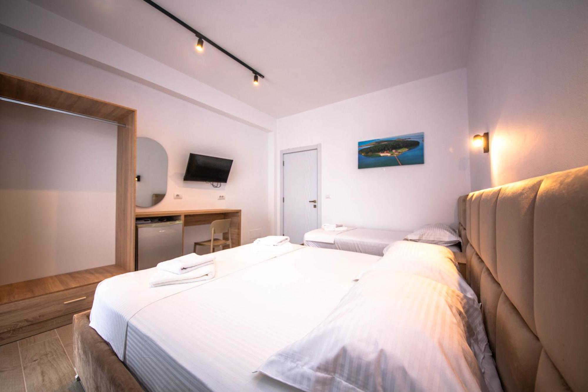 Hotel Perla كساميل المظهر الخارجي الصورة
