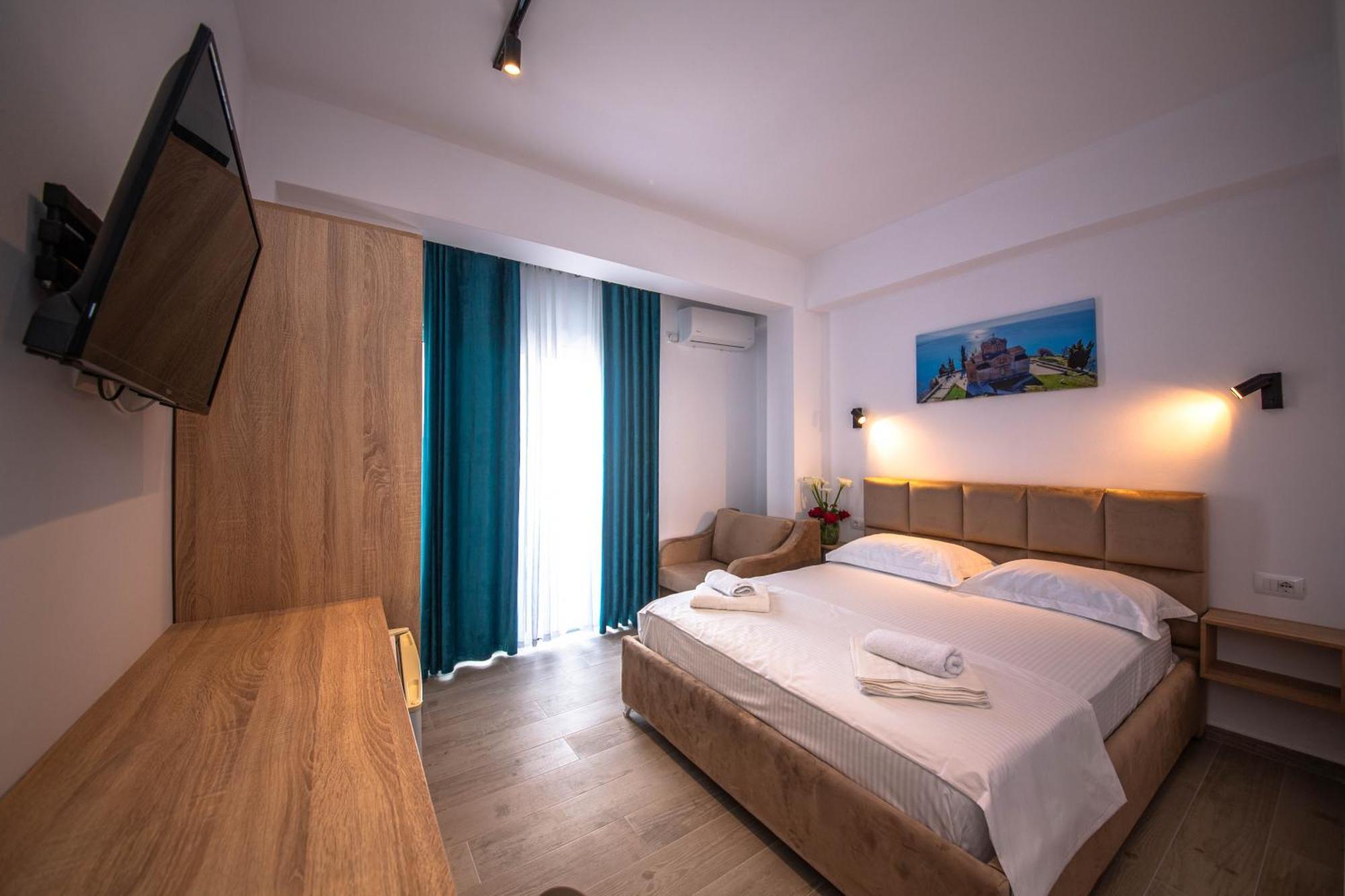 Hotel Perla كساميل المظهر الخارجي الصورة