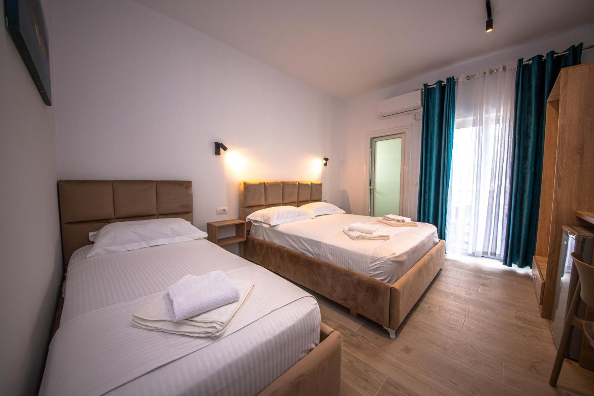 Hotel Perla كساميل المظهر الخارجي الصورة