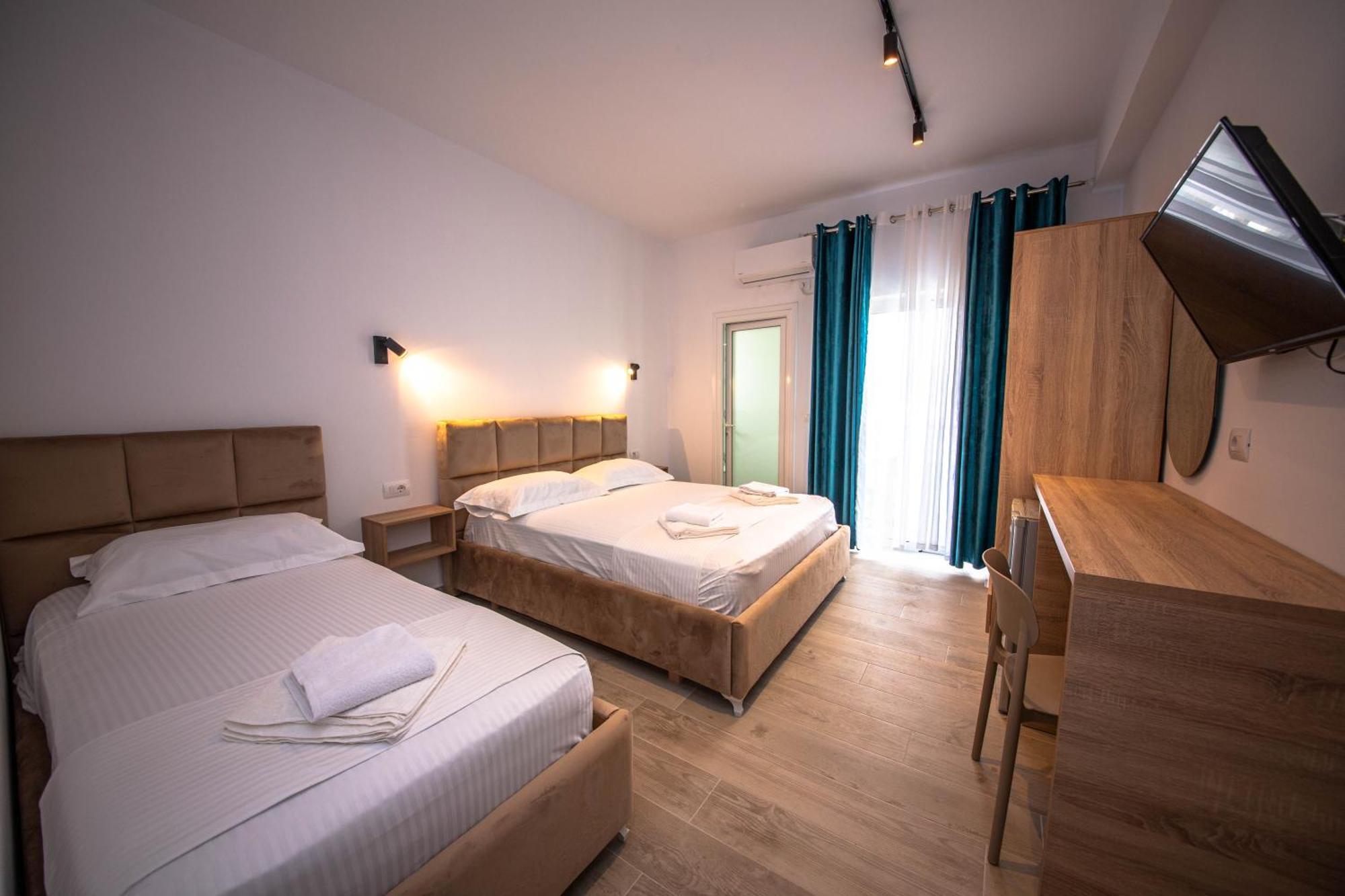 Hotel Perla كساميل المظهر الخارجي الصورة