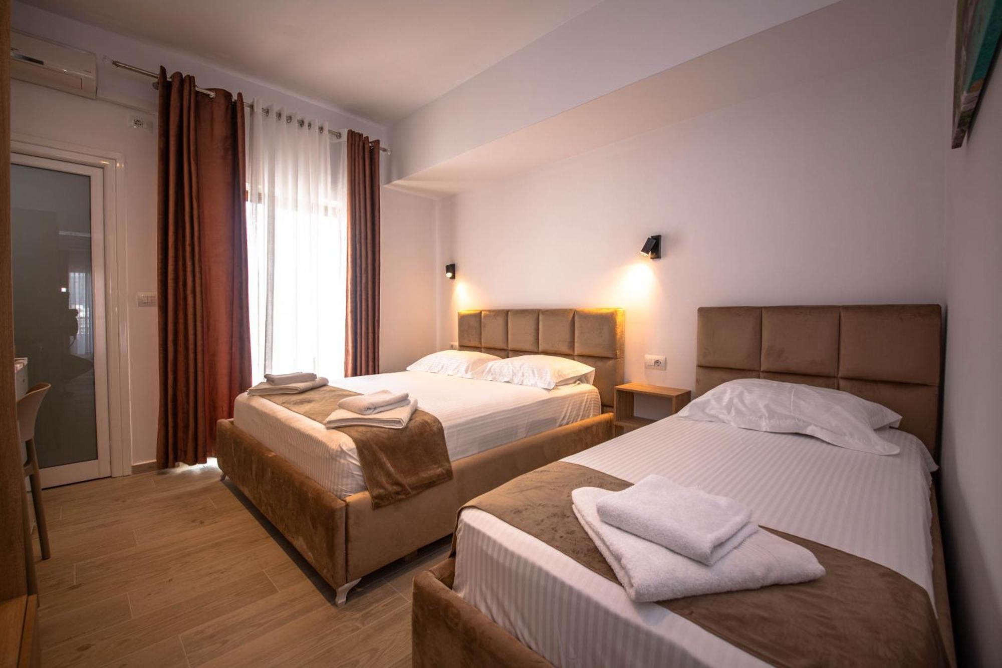 Hotel Perla كساميل المظهر الخارجي الصورة
