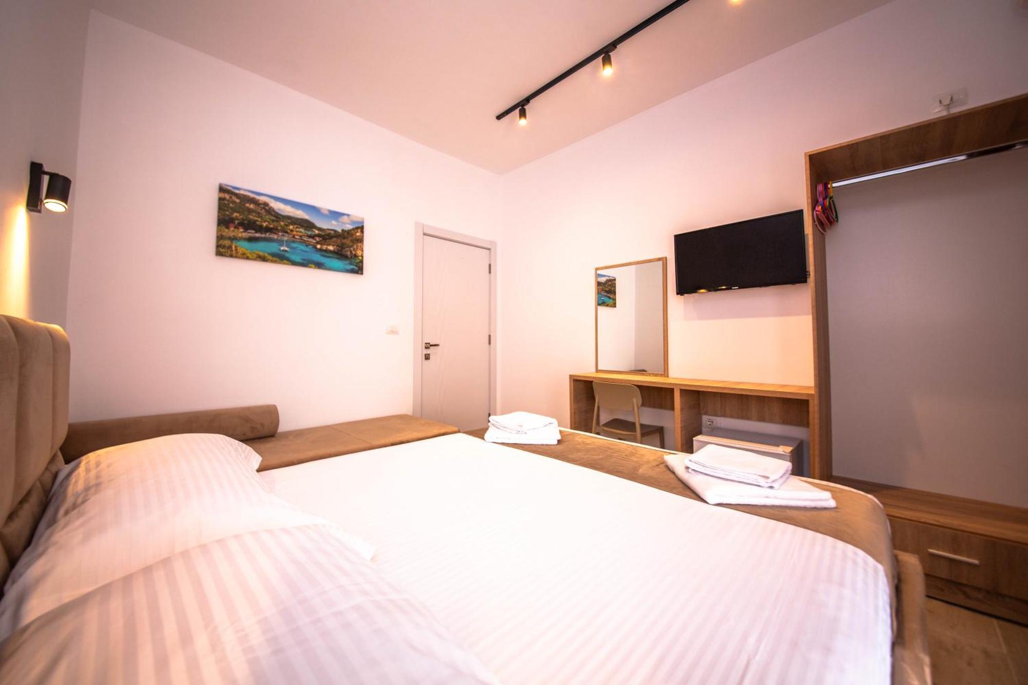 Hotel Perla كساميل المظهر الخارجي الصورة