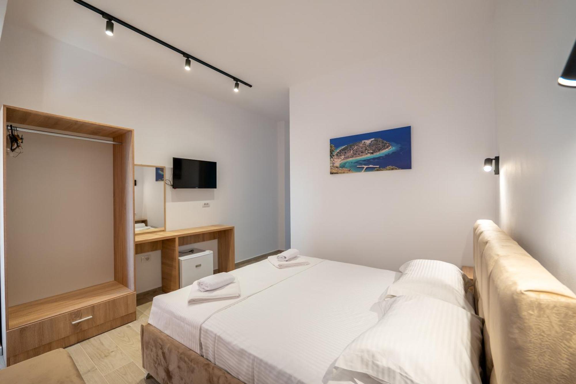 Hotel Perla كساميل المظهر الخارجي الصورة