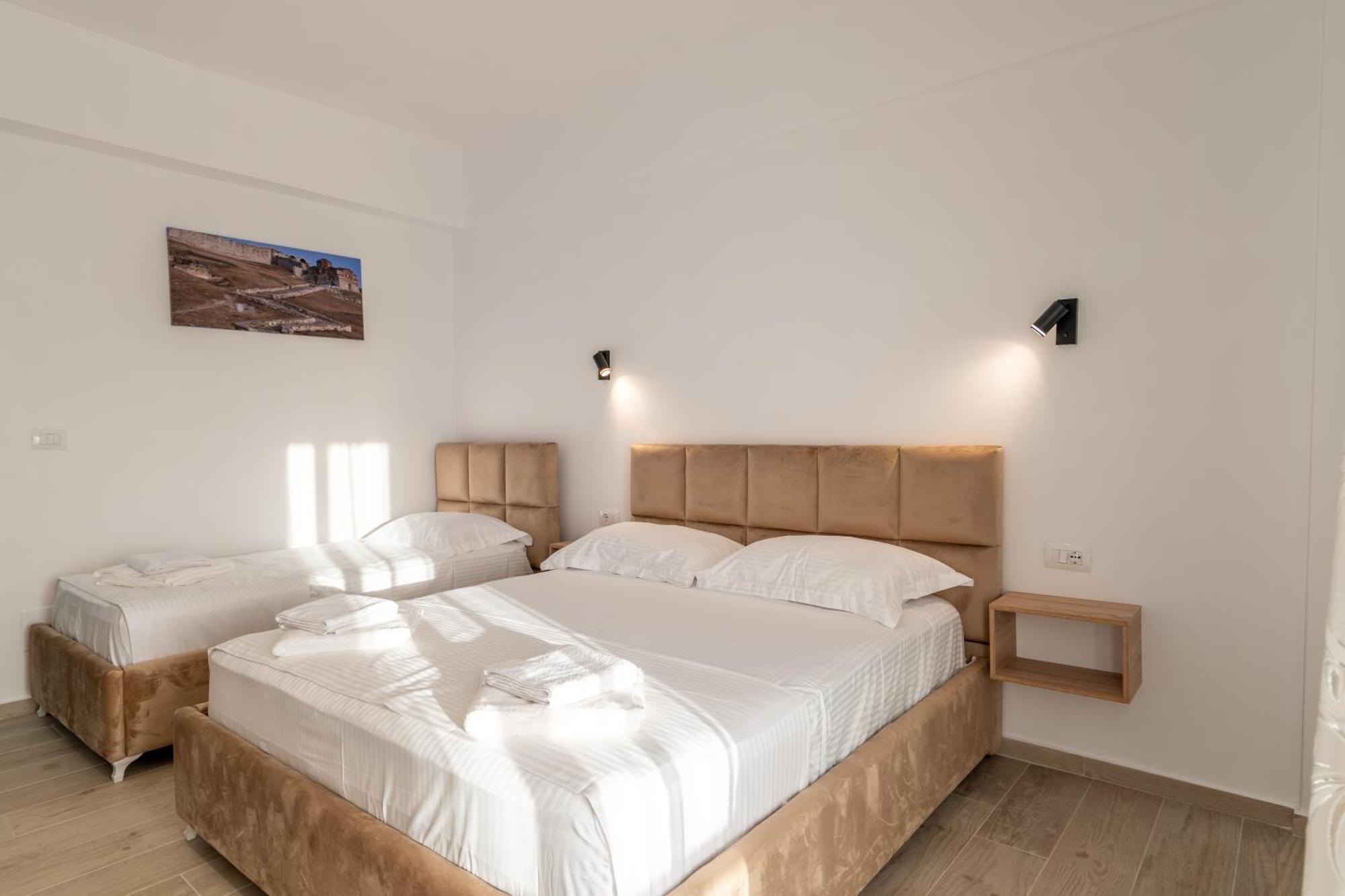 Hotel Perla كساميل المظهر الخارجي الصورة