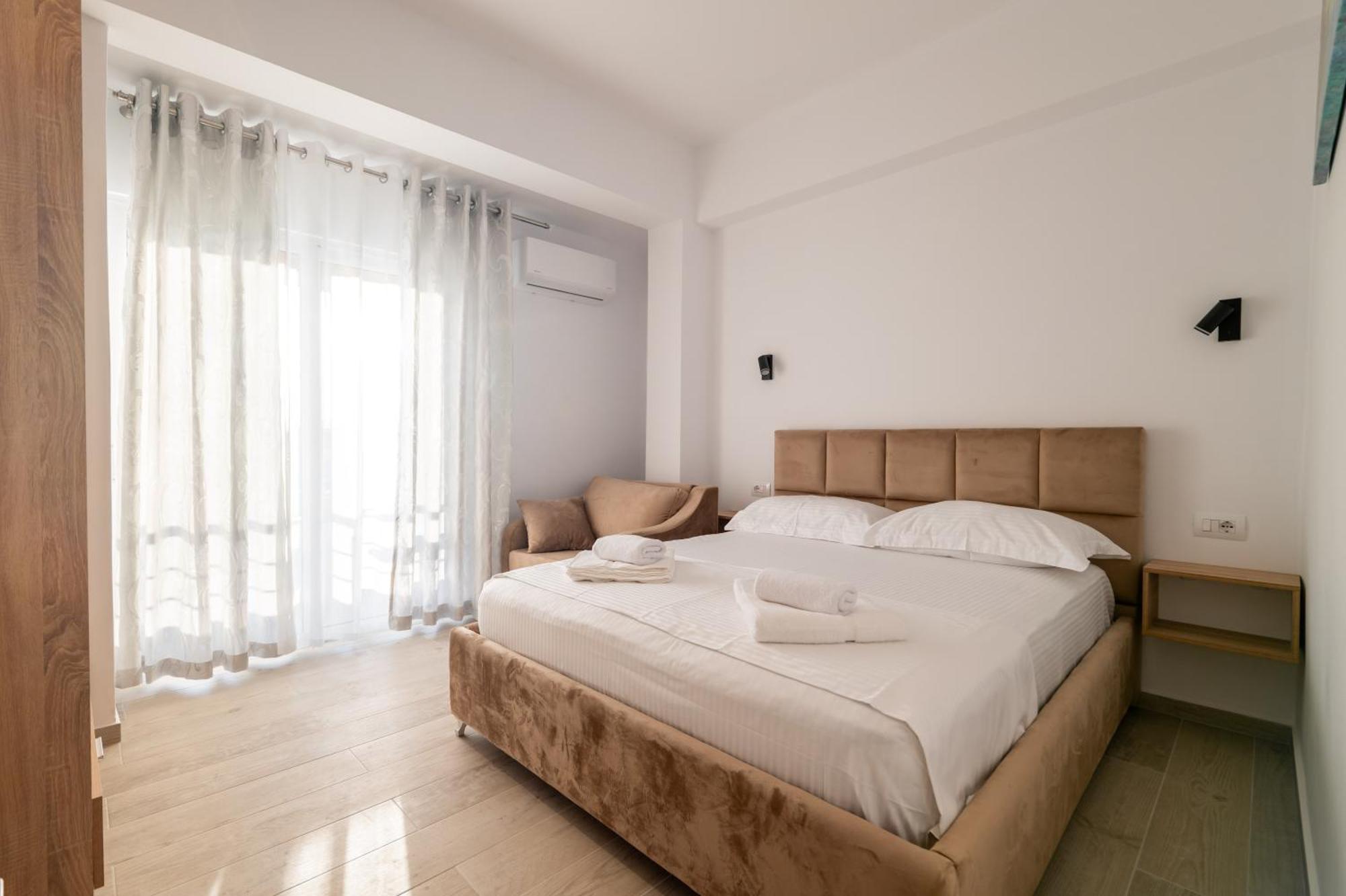 Hotel Perla كساميل المظهر الخارجي الصورة