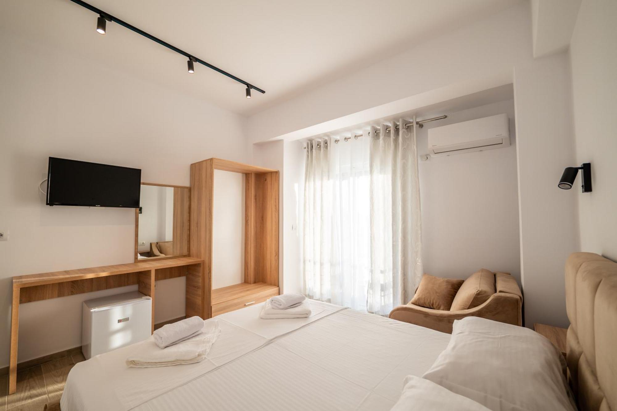 Hotel Perla كساميل المظهر الخارجي الصورة