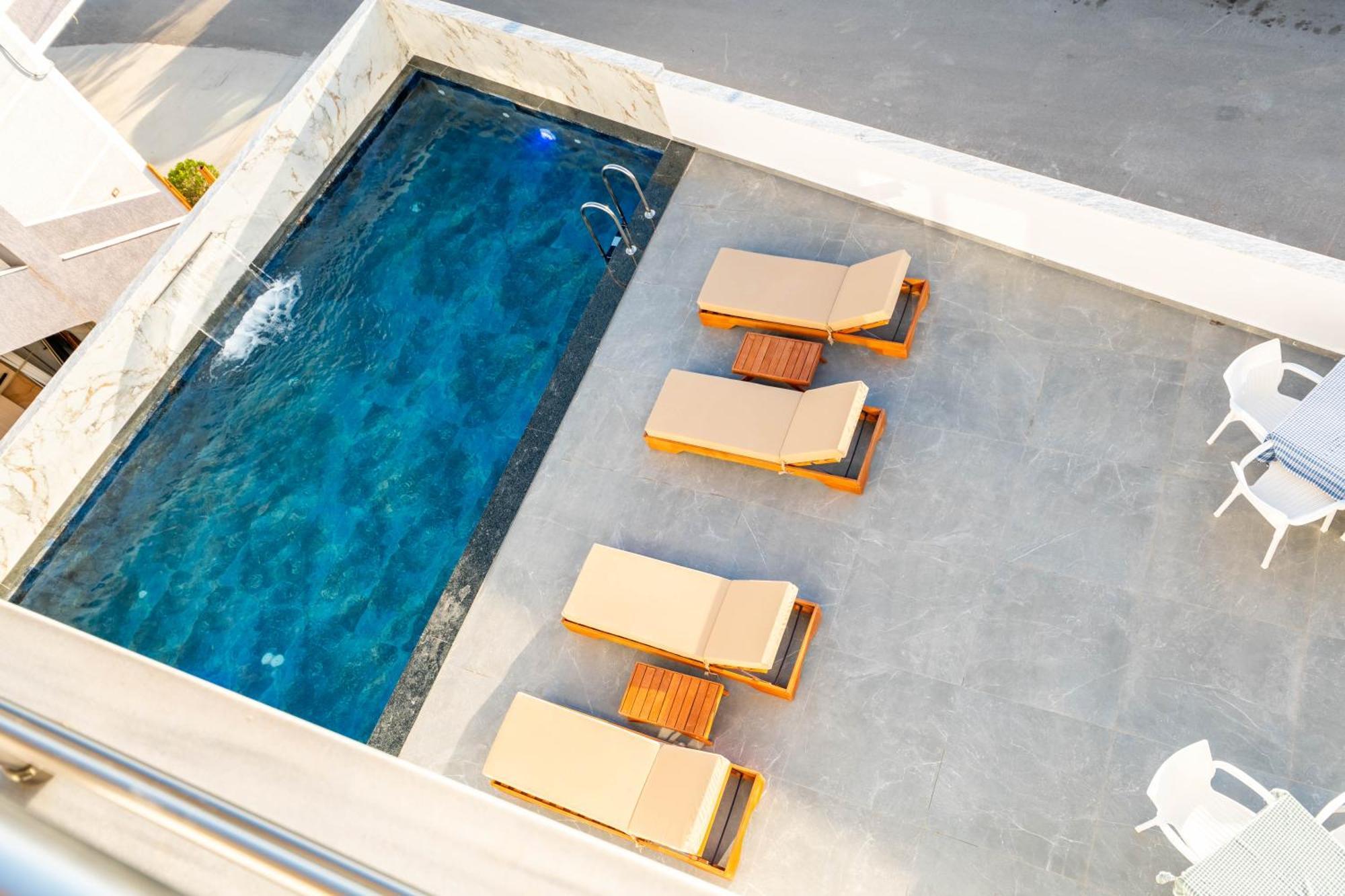 Hotel Perla كساميل المظهر الخارجي الصورة