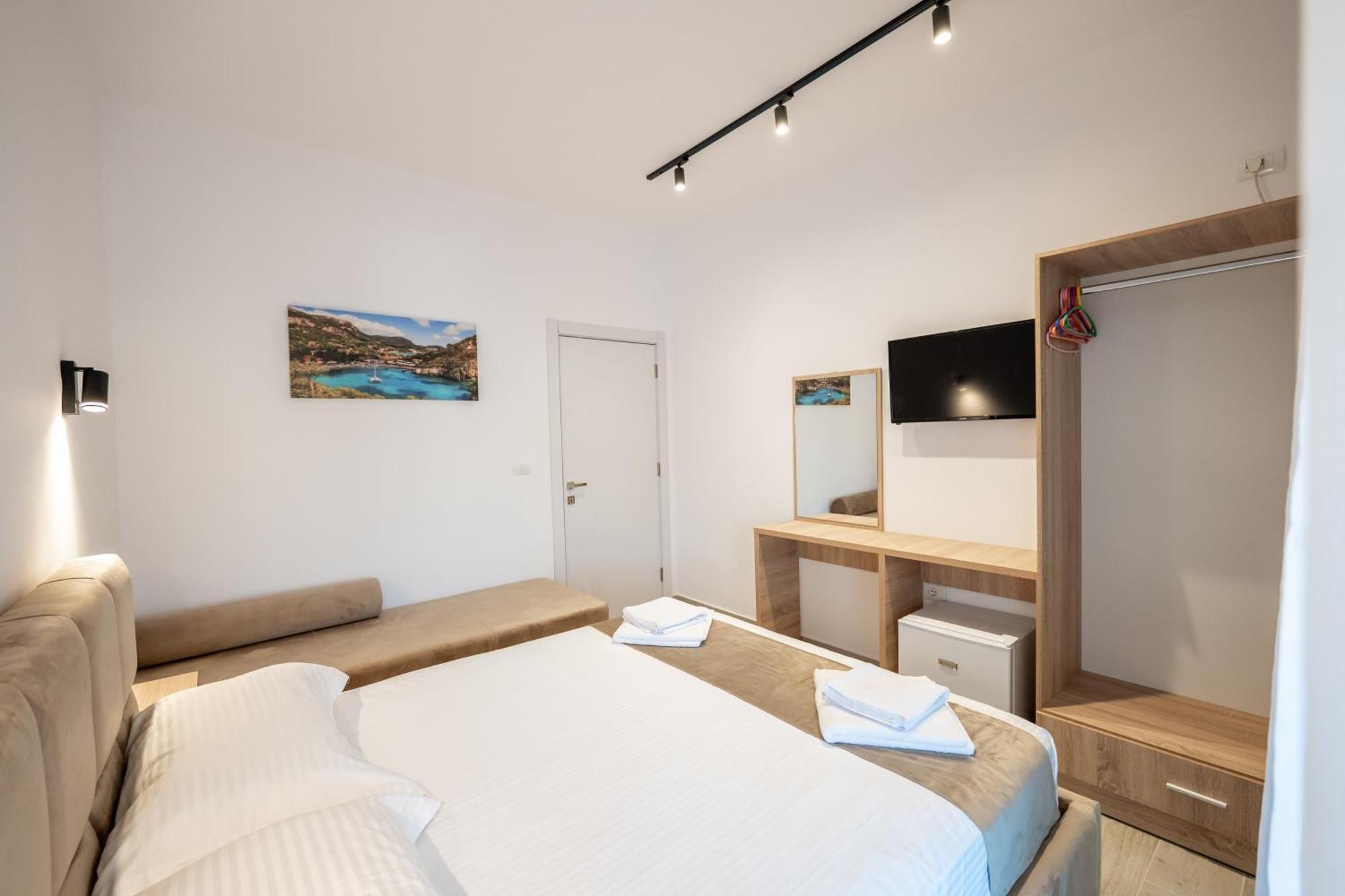 Hotel Perla كساميل المظهر الخارجي الصورة