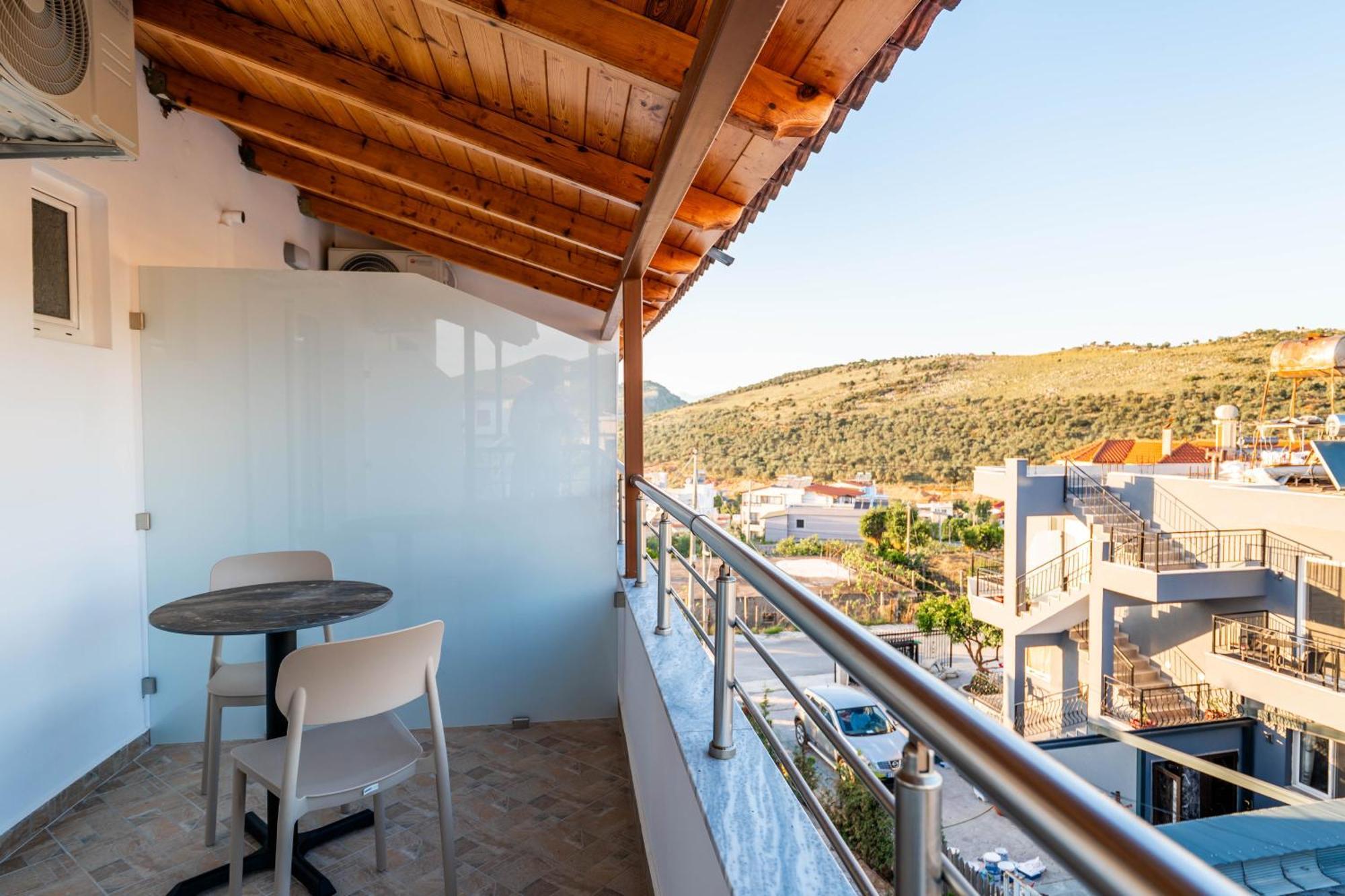 Hotel Perla كساميل المظهر الخارجي الصورة
