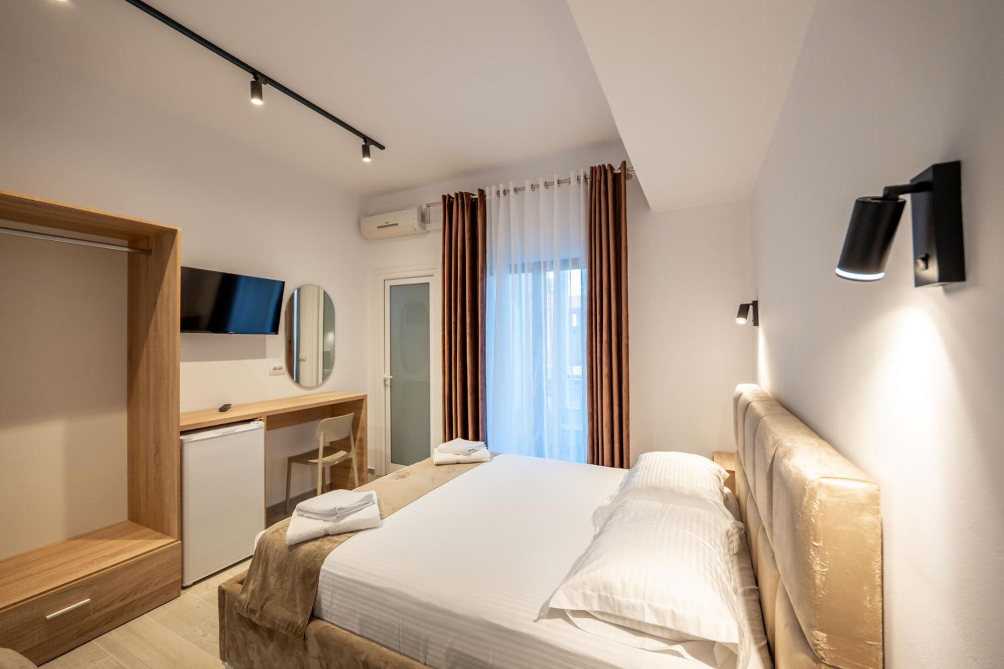 Hotel Perla كساميل المظهر الخارجي الصورة