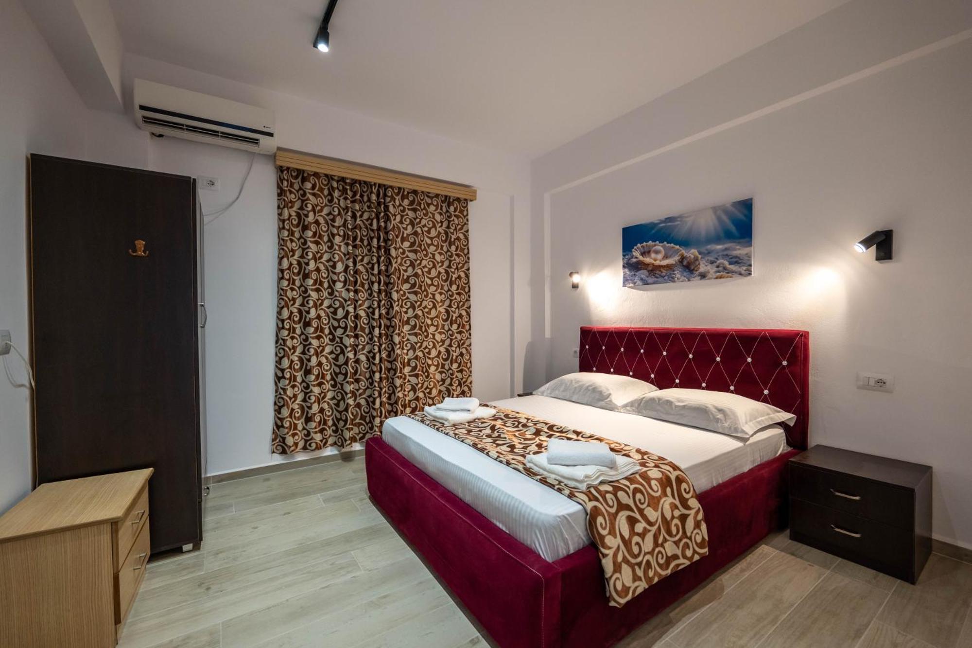 Hotel Perla كساميل المظهر الخارجي الصورة